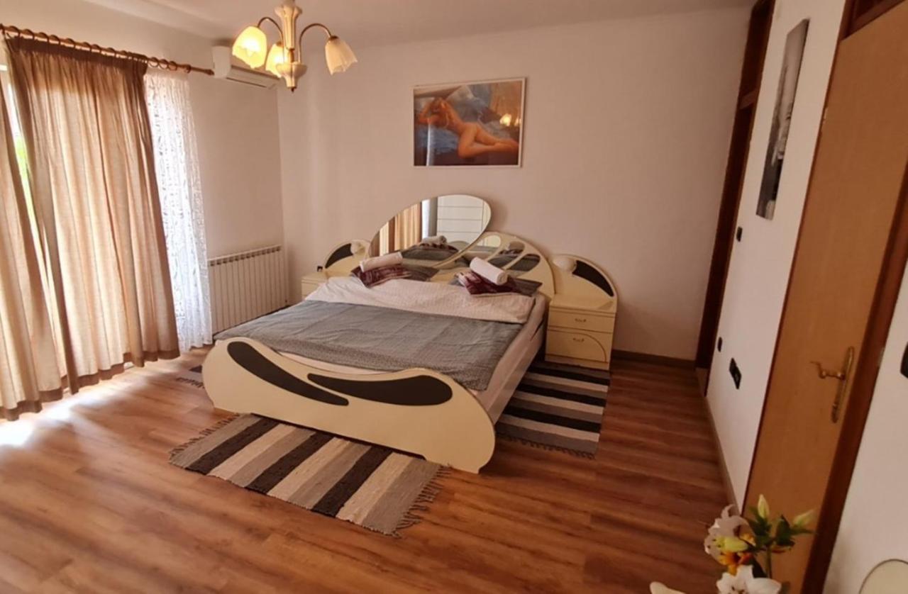 Guest House Casa Mia - Rooms & Apartments Ρόβινι Εξωτερικό φωτογραφία